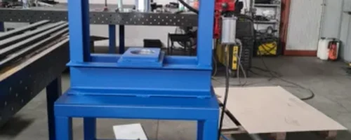 Prasa hydrauliczna ramowa